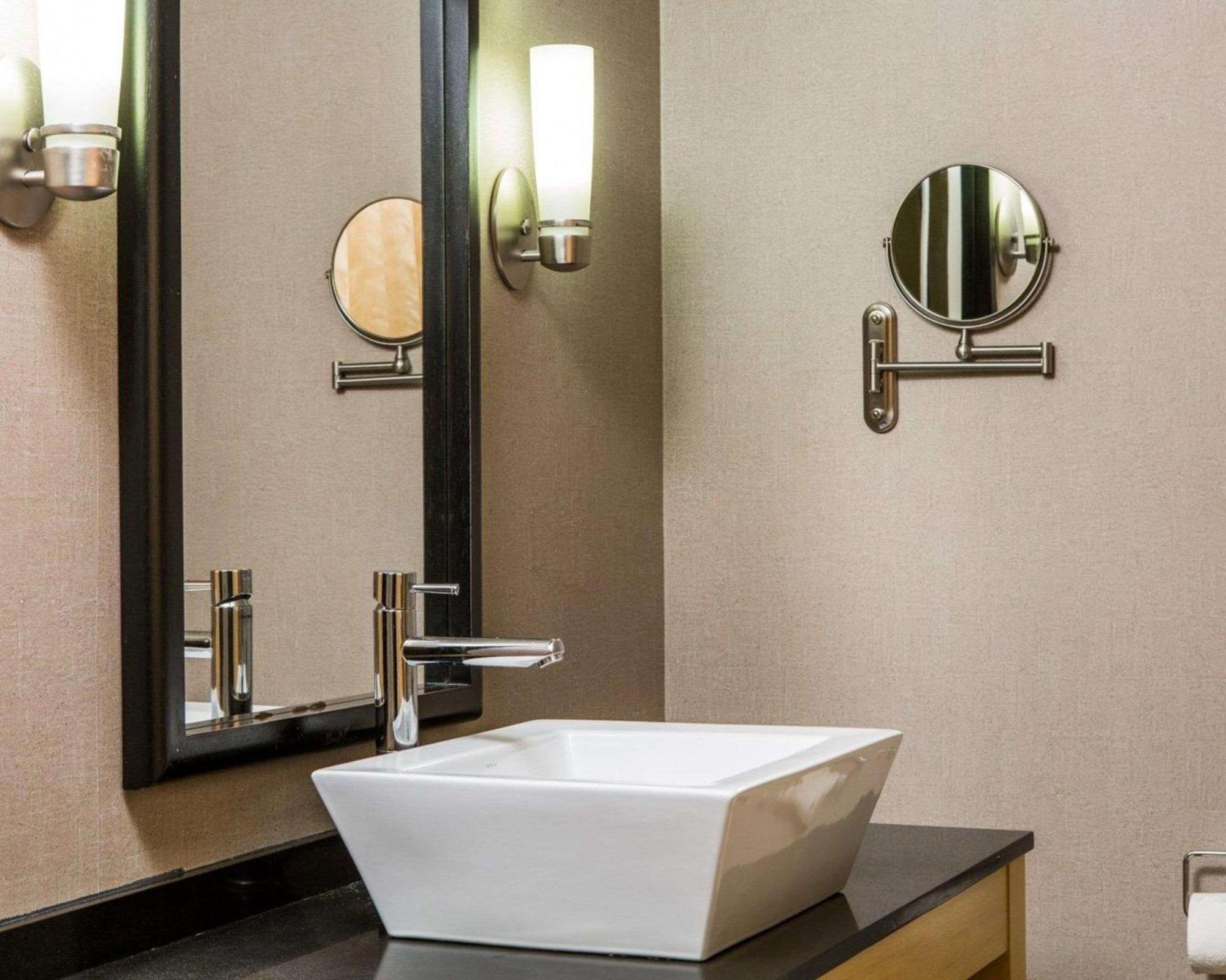 Cambria Hotel Appleton Extérieur photo